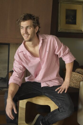 Full Seasons, ROJA A RAYAS