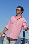 camisa roja